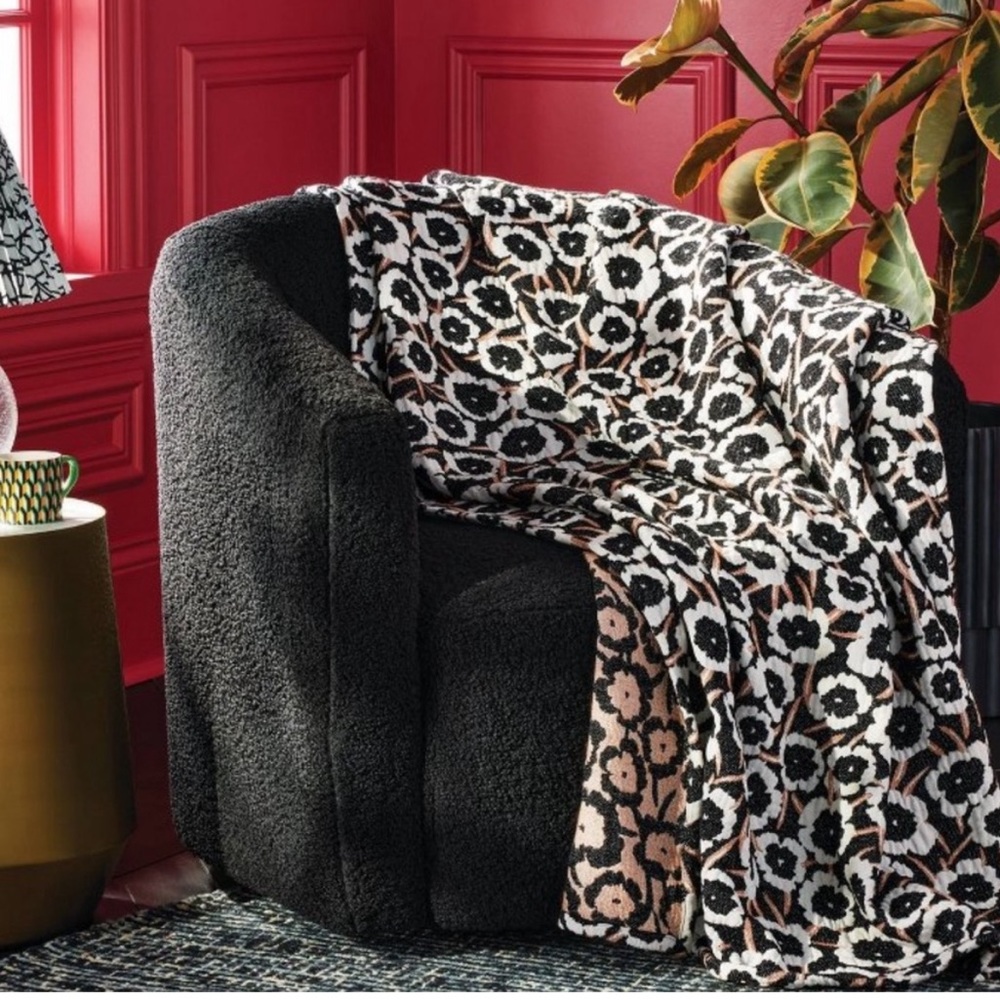 DVF X Target!!!-Neutral Poppy 50" x 60" Throw Blanket